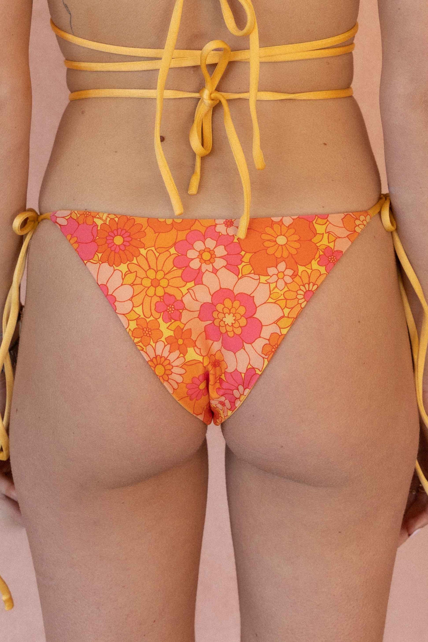 Bas Anjuna | Flower Power