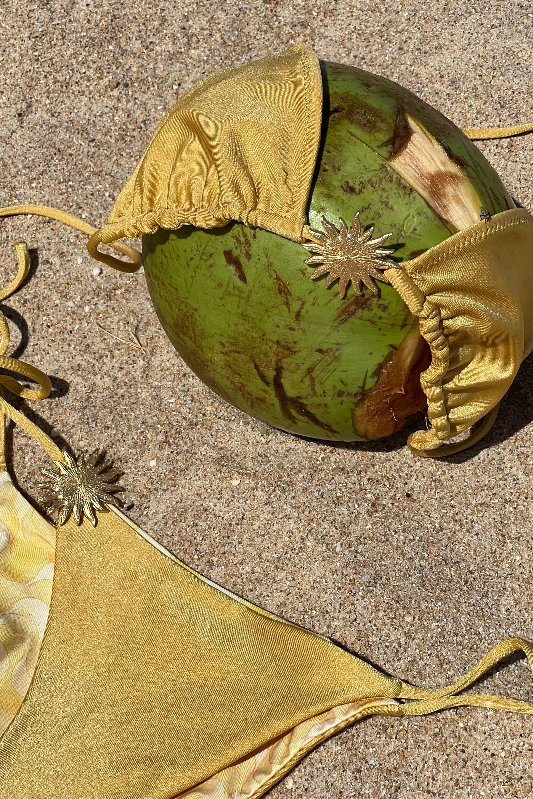 Bas Anjuna | Carioca